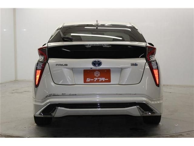 TOYOTA PRIUS 2016 Image 31