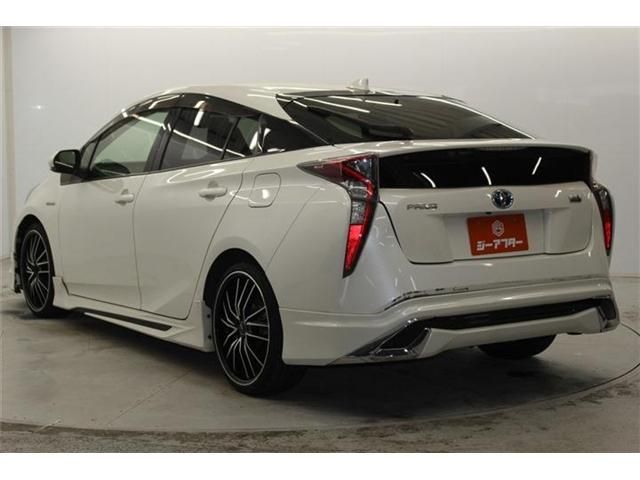 TOYOTA PRIUS 2016 Image 31