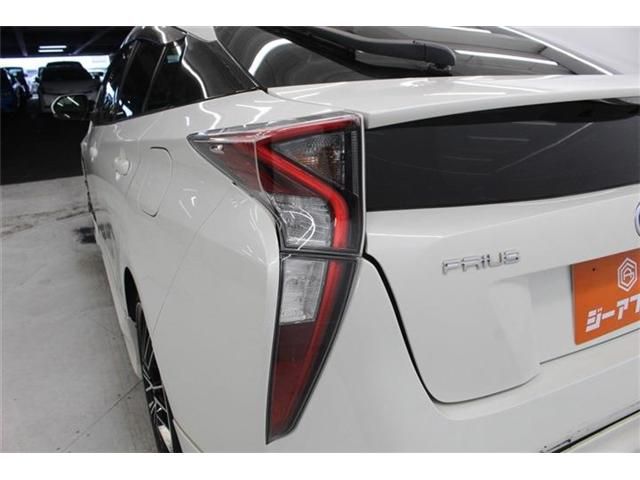 TOYOTA PRIUS 2016 Image 31