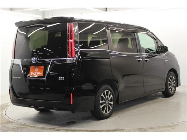 TOYOTA ESQUIRE HYBRID 2017 Image 31