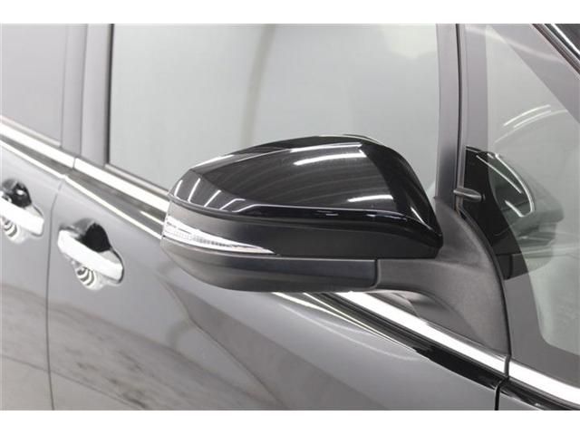 TOYOTA ESQUIRE HYBRID 2017 Image 31