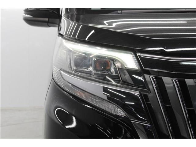 TOYOTA ESQUIRE HYBRID 2017 Image 31