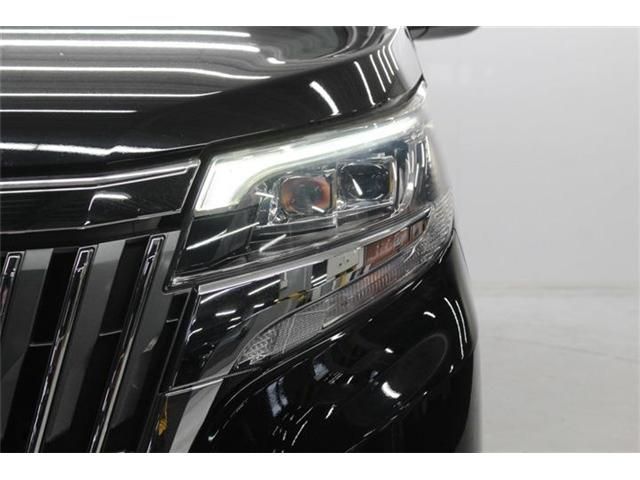 TOYOTA ESQUIRE HYBRID 2017 Image 31