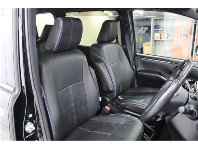 TOYOTA ESQUIRE HYBRID 2017 Image 31