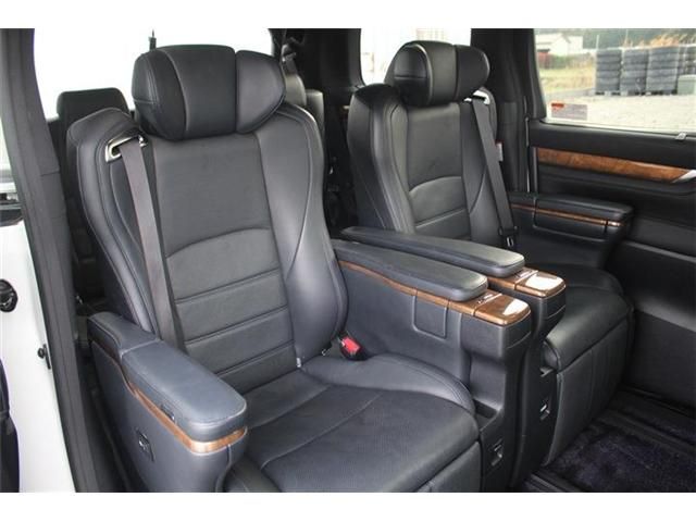 TOYOTA ALPHARD HYBRID 4WD 2015 Image 31