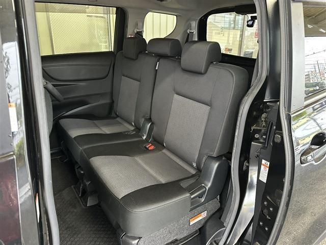 TOYOTA SIENTA 2019 Image 31