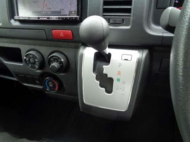 TOYOTA HIACE VAN 2WD 2020 Image 31