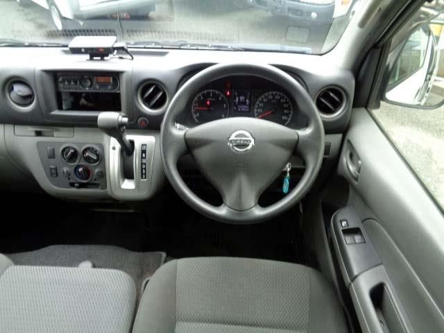NISSAN NV350 CARAVAN 2017 Image 31