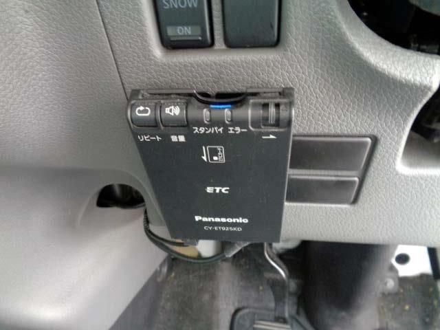 NISSAN NV350 CARAVAN 2017 Image 31