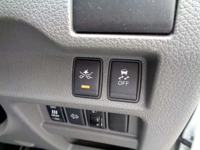 NISSAN NV350 CARAVAN 2017 Image 31