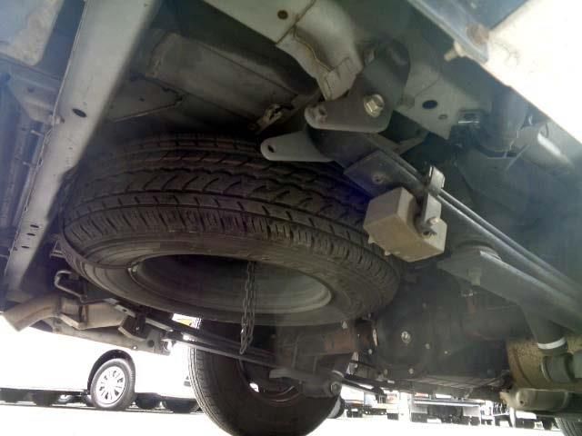 NISSAN NV350 CARAVAN 2017 Image 31