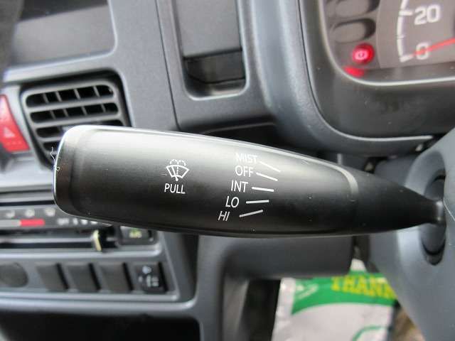 NISSAN NT100 CLIPPER 2017 Image 31