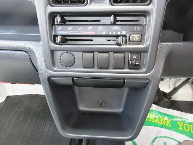 NISSAN NT100 CLIPPER 2017 Image 31