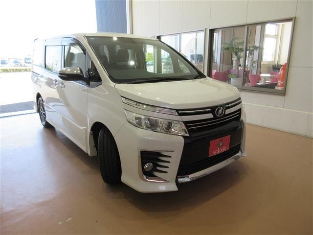 TOYOTA VOXY 2015 Image 31