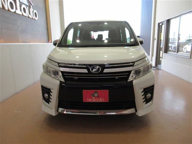 TOYOTA VOXY 2015 Image 31
