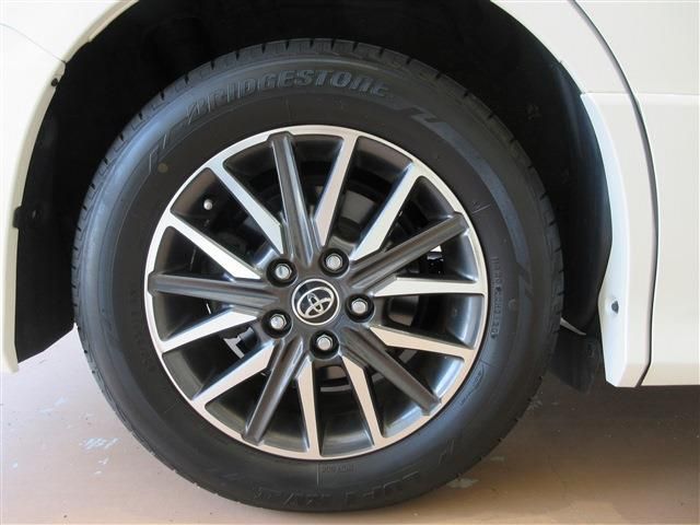 TOYOTA VOXY 2015 Image 31