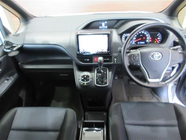 TOYOTA VOXY 2015 Image 31