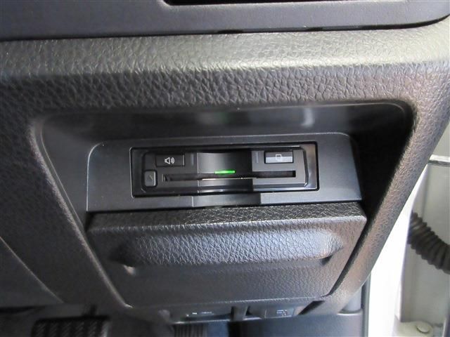 TOYOTA VOXY 2015 Image 31