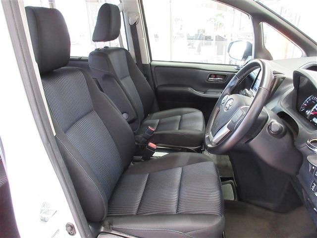 TOYOTA VOXY 2015 Image 31