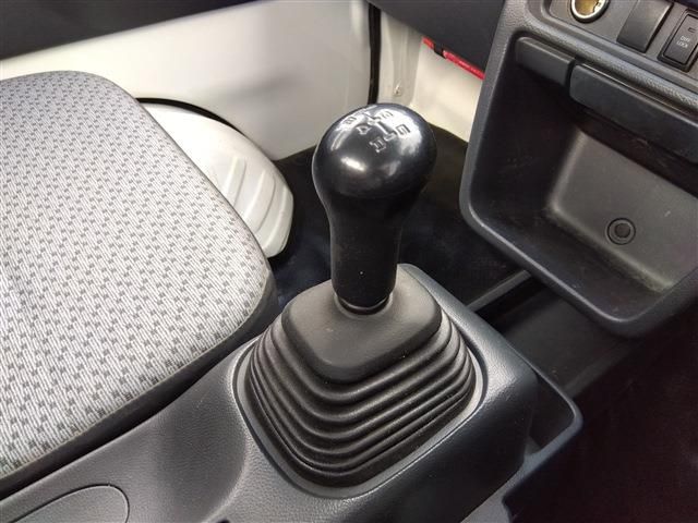 SUZUKI CARRY TRUCK 4WD 2015 Image 31