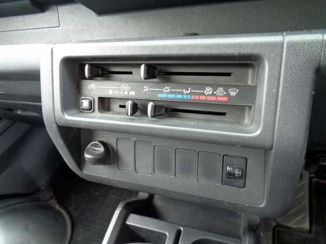 DAIHATSU HIJET TRUCK 2015 Image 31