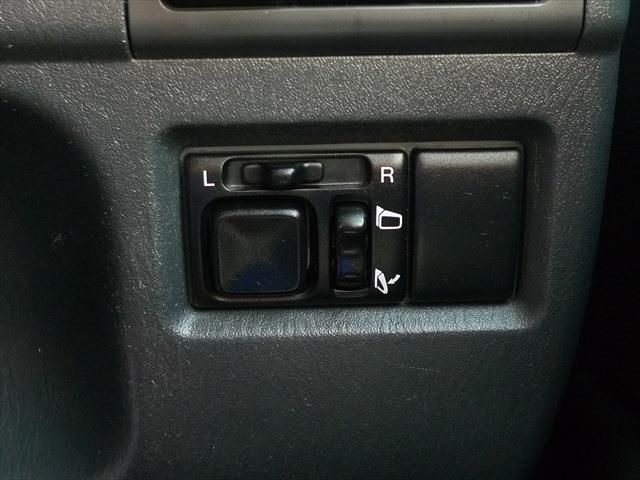 SUZUKI JIMNY 4WD 2005 Image 31