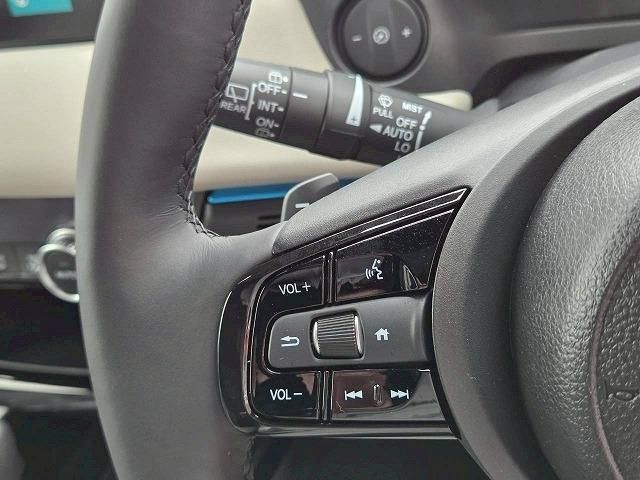 HONDA VEZEL E:HEV 2025 Image 31