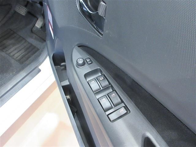 DAIHATSU MOVE CUSTOM 2011 Image 31