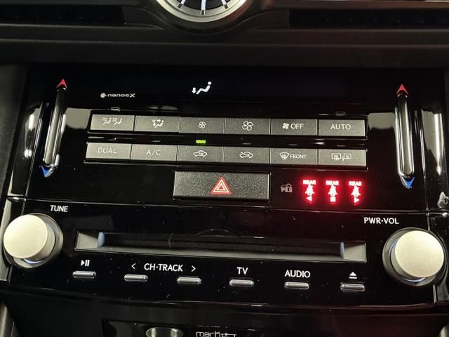 TOYOTA ＩＳ５００ 2022 Image 31