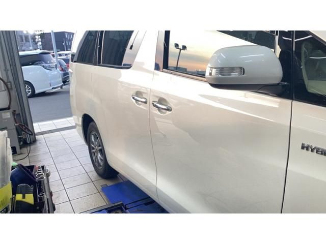 TOYOTA VELLFIRE  HYBRID 4WD 2012 Image 31