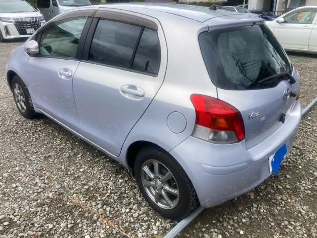 TOYOTA VITZ 2008 Image 31
