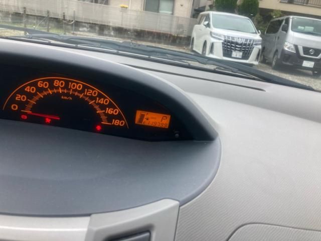 TOYOTA VITZ 2008 Image 31