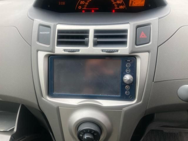 TOYOTA VITZ 2008 Image 31