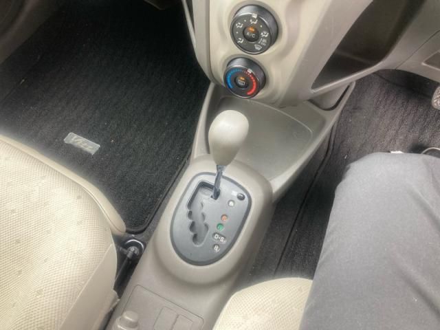 TOYOTA VITZ 2008 Image 31