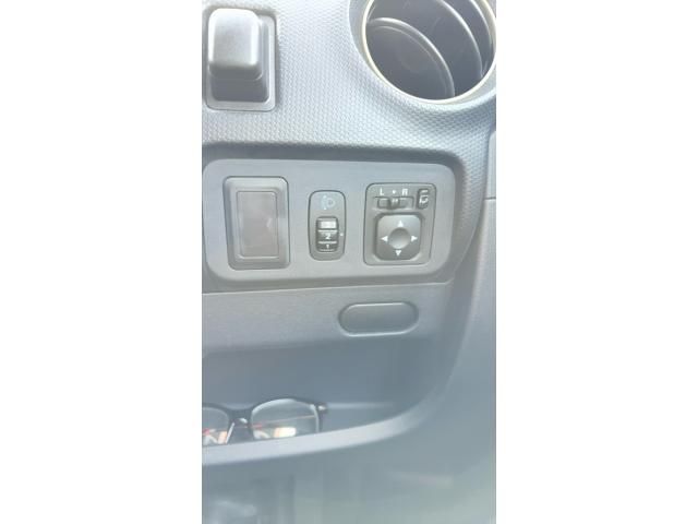 MITSUBISHI TOPPO 2011 Image 31