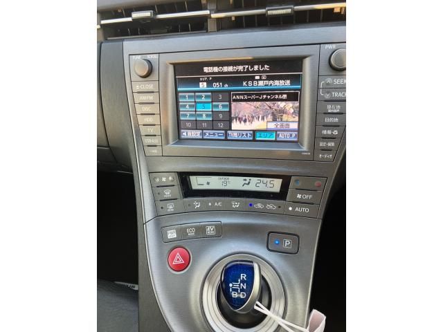 TOYOTA PRIUS 2014 Image 31