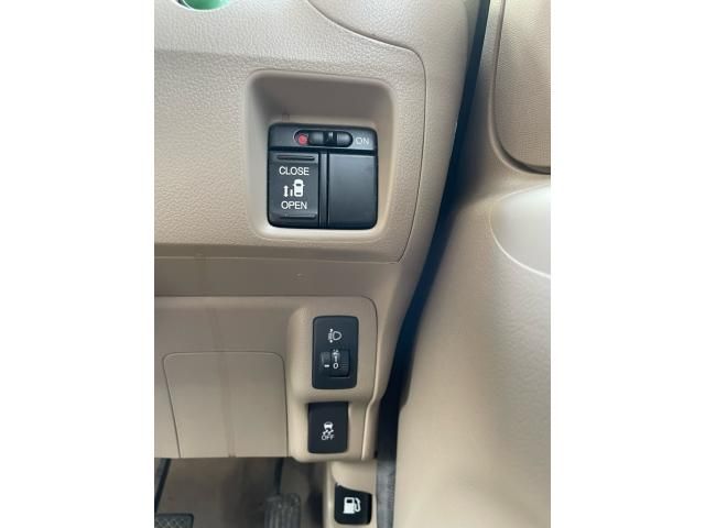 HONDA N_BOX 2012 Image 31