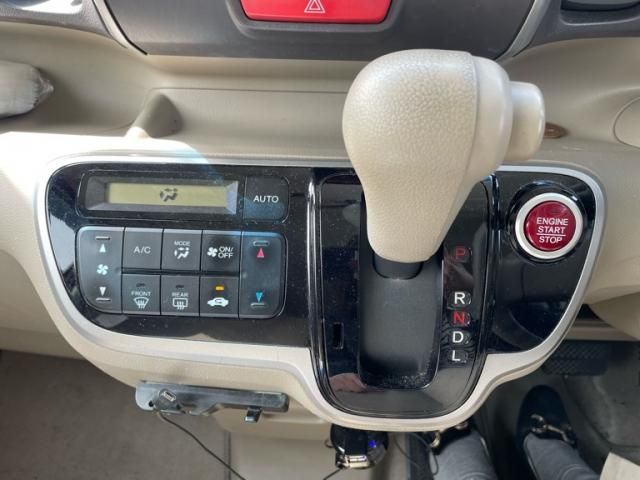 HONDA N_BOX 2012 Image 31