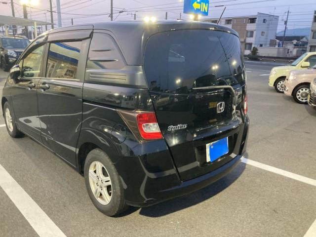 HONDA FREED SPIKE 2013 Image 31