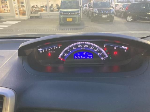 HONDA FREED SPIKE 2013 Image 31