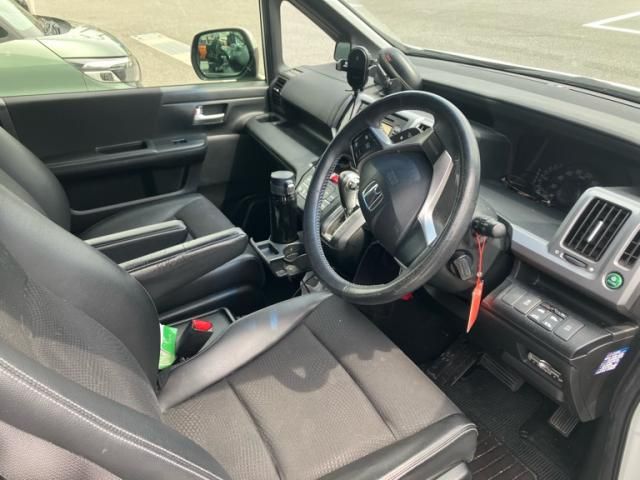 HONDA STEPWAGON SPADA 2012 Image 31