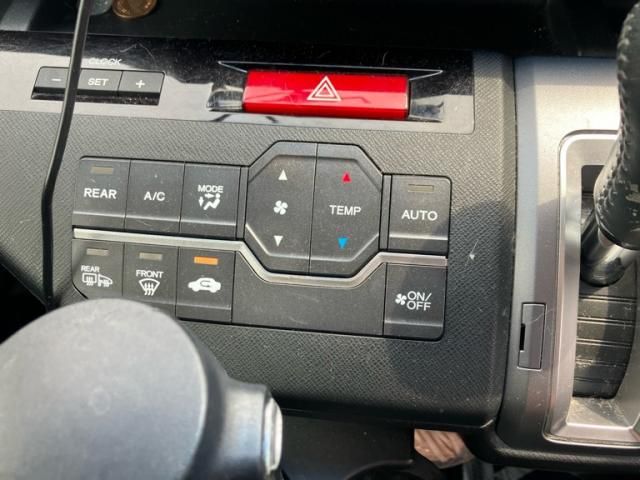 HONDA STEPWAGON SPADA 2012 Image 31