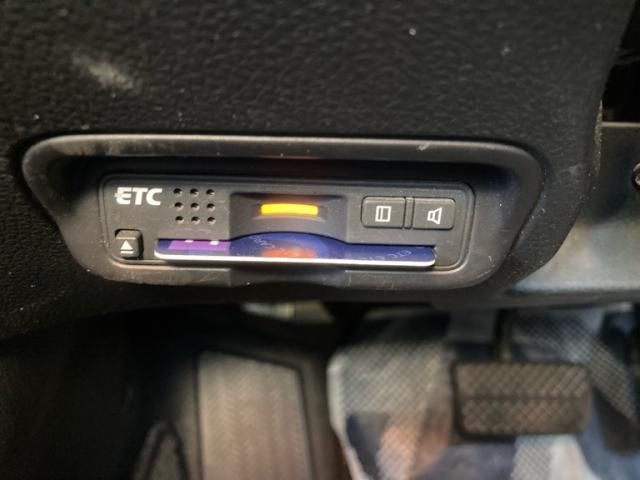 HONDA VEZEL HYBRID 2016 Image 31