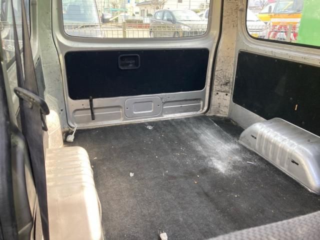 NISSAN NV350 CARAVAN 1.2T 2014 Image 31