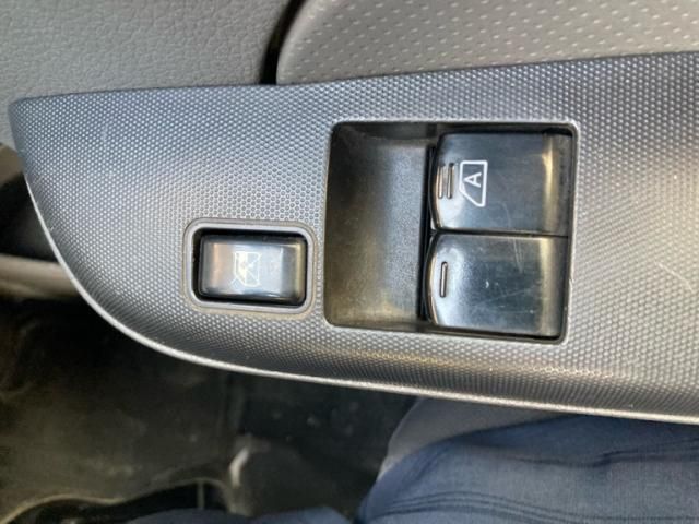 NISSAN NV350 CARAVAN 1.2T 2014 Image 31