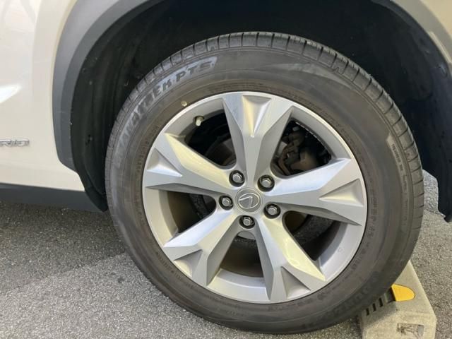 TOYOTA LEXUS NX300H 2015 Image 31