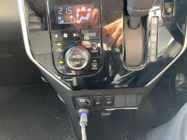 TOYOTA TANK 2019 Image 31