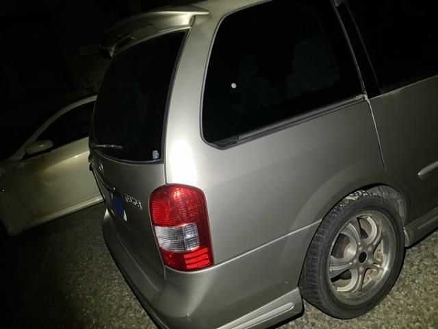 MAZDA MPV 2001 Image 31