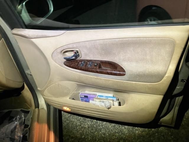 MAZDA MPV 2001 Image 31