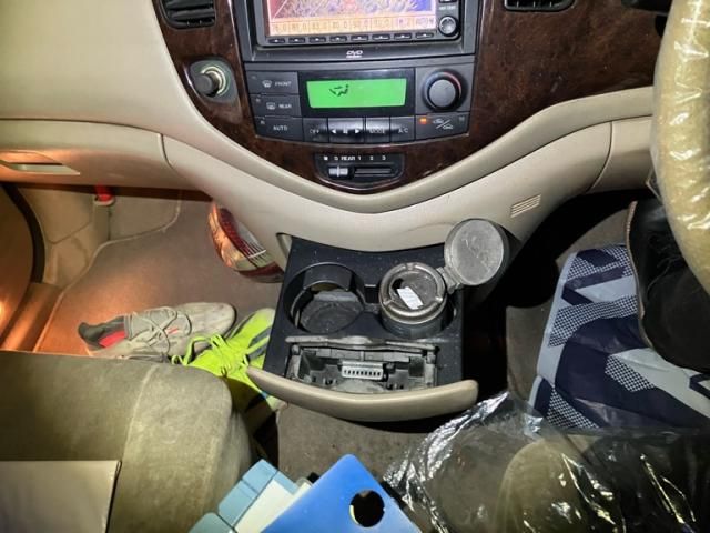 MAZDA MPV 2001 Image 31